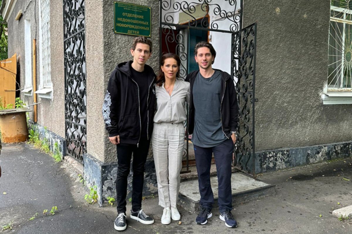    Радийная агитбригада. День медработника отметили в Донбассе