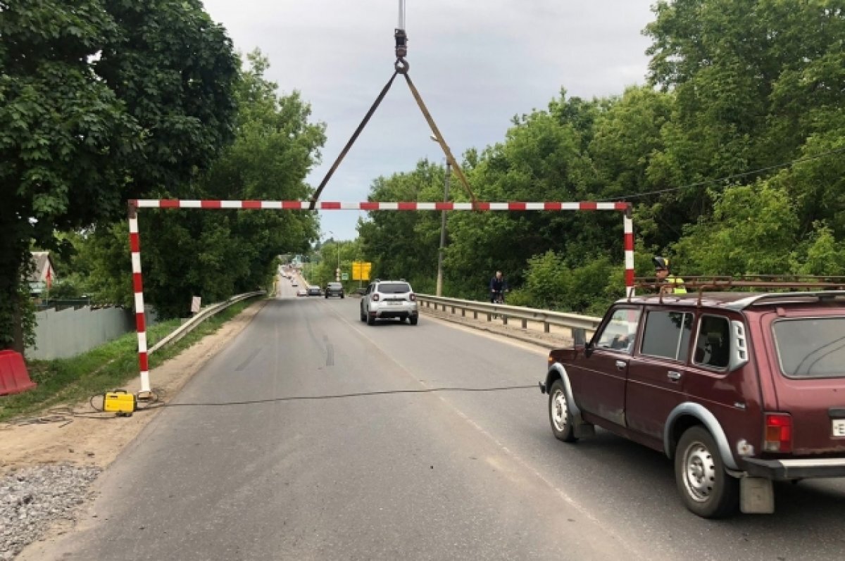    Грузовикам и автобусам запретили въезд на мост через Матыру под Липецком