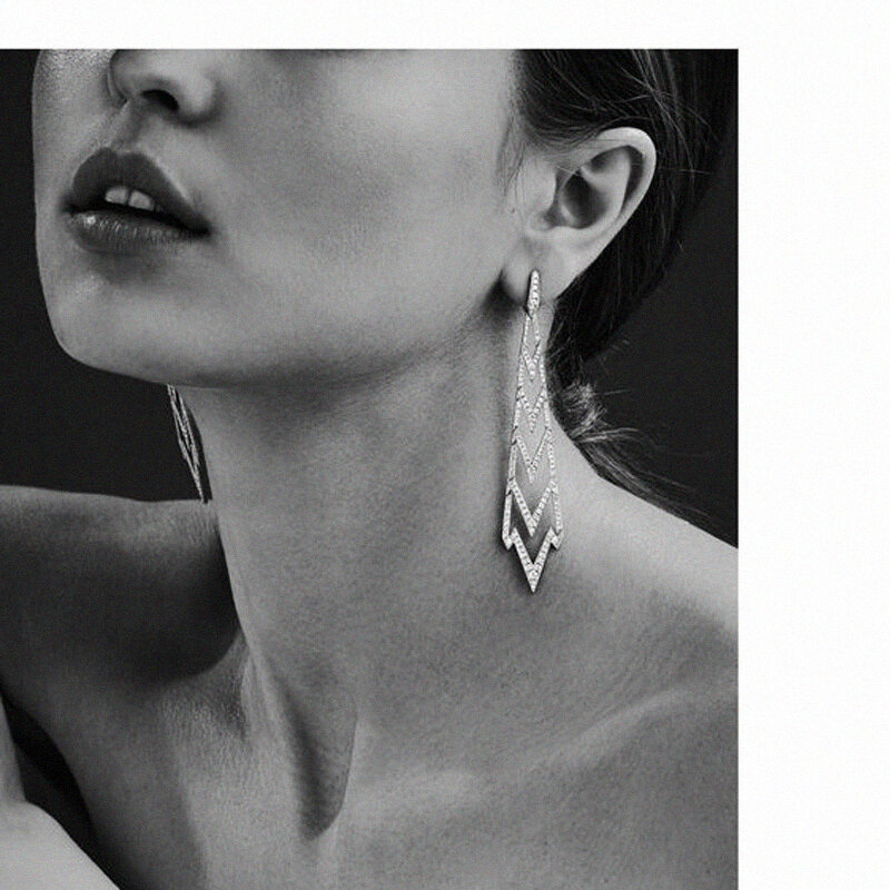 Серьги Stephen Webster Lady Stardust из белого золота с бриллиантами