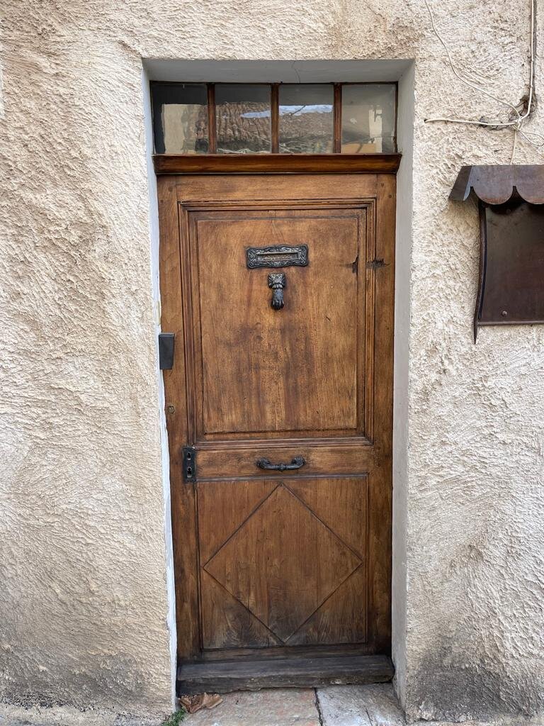 Кнокер на двери городского дома, Франция, Прованс