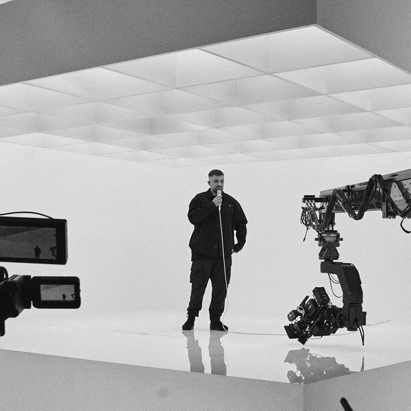     Обзор: «Сессия. Баста». А вы бы пошли к психологу Диброву?