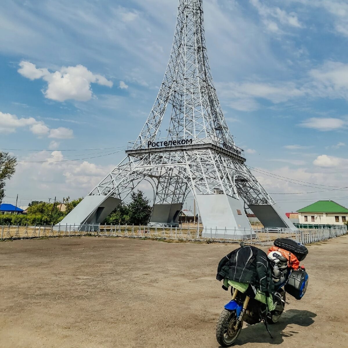 Эйфелева башня