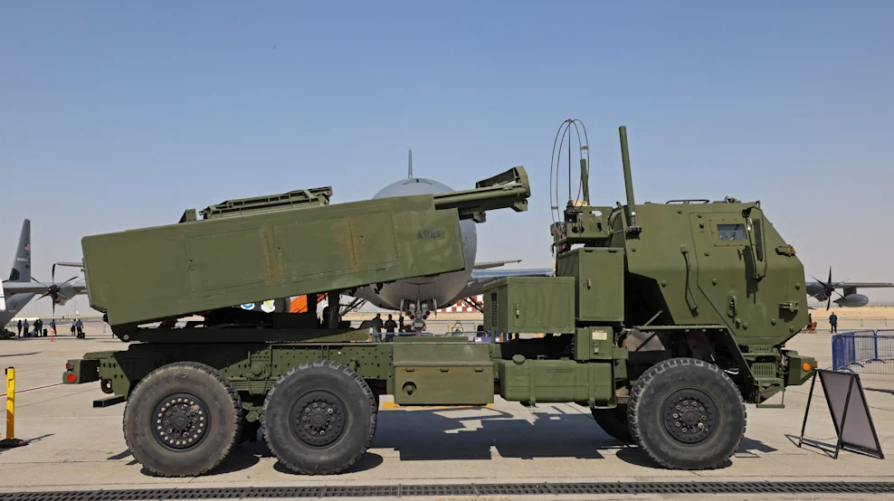 Западные системы вооружения, такие как реактивная артиллерия HIMARS, имеют решающее значение для украинских военных © GIUSEPPE CACACE/AFP