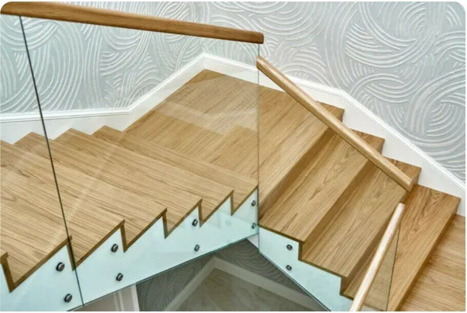 Услуги по отделке лестниц из бетона и металла деревом, цены и стоимость в Москве и Подмосковье 