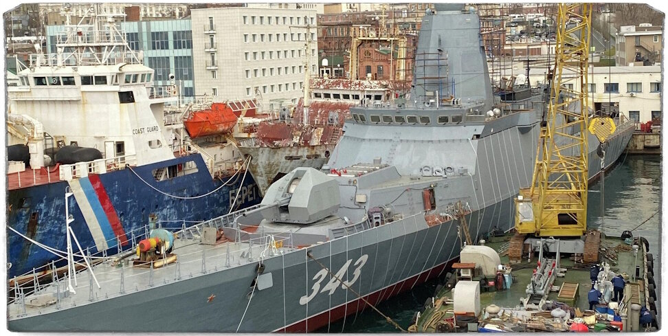 Источник: Амурский судостроительный завод. Корвет "Резкий" так называемой 2-ой серии.