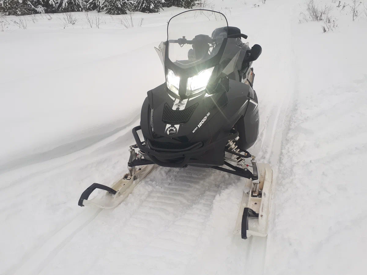 Lynx adventure 1200 4-tec. Brp lynx 1200. Brp adventure 1200. Brp lynx 1200. Брп альпина 1200.