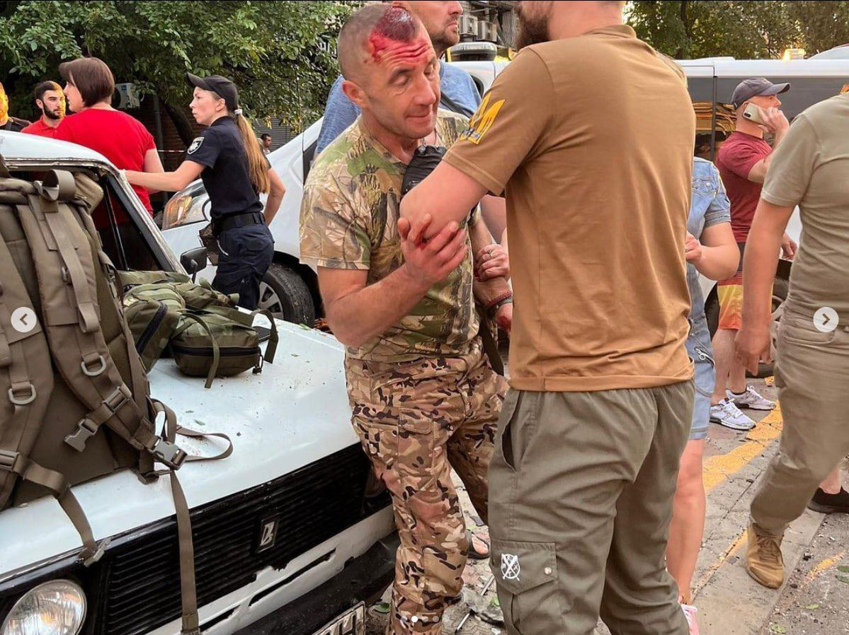 Забыта усе. Американские наемники. Раненые украинские военные. Украинские военные и наемники. Убитые наемники на Украине