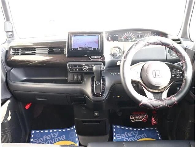 Копактвэны вместо хетчей? Скоро они могут захватить нишу бюджетных авто ...