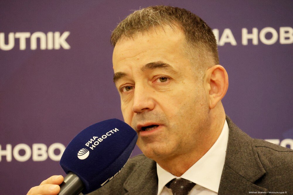 Дмитрий Певцов
