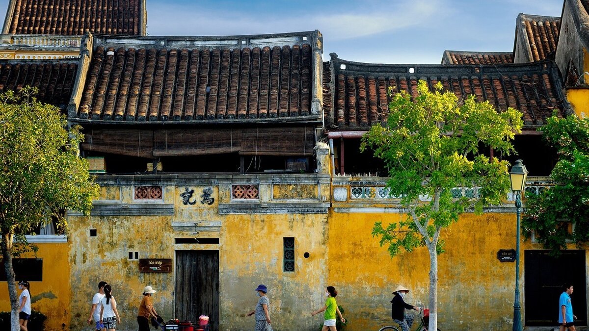     Ранее оставаться в стране без разрешительного документа можно было в течение 15 суток.