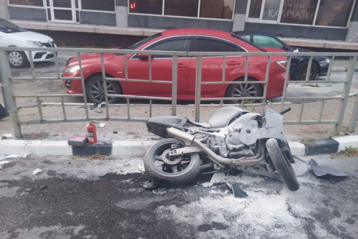    В Новороссийске девушка-пассажирка мотоцикла получила тяжелые травмы в ДТП