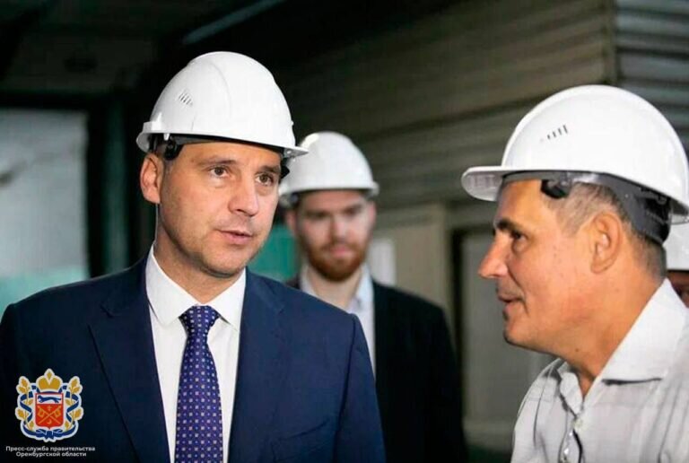    Денис Паслер встретился с руководством и сотрудниками завода «Гидропресс» в Оренбурге Андрей Севостьянов