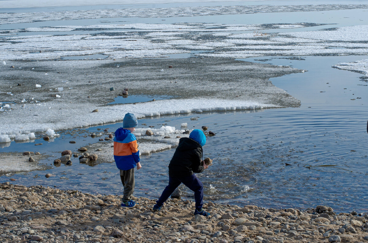 Ребята развлекаются,  и я хочу 😊