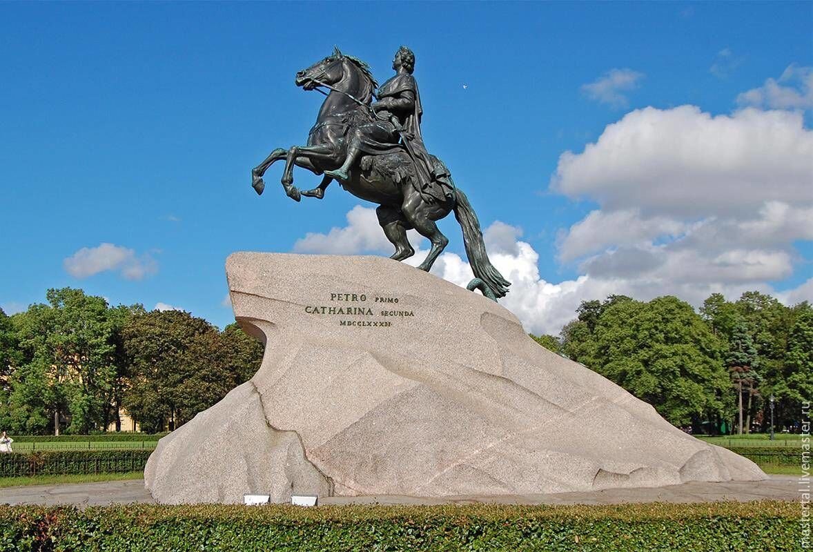 Медный всадник памятник Петру 1. Фальконе памятник Петру 1 в Санкт-Петербурге. СПБ памятник Петру 1 медный всадник. Памятник Петру 1метный всадник.