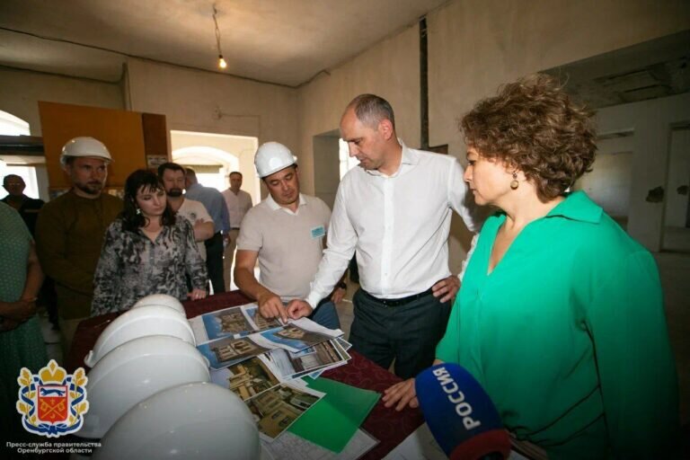    Денис Паслер осмотрел ход реконструкции объектов культурного наследия в Оренбурге Кристина Просвиркина