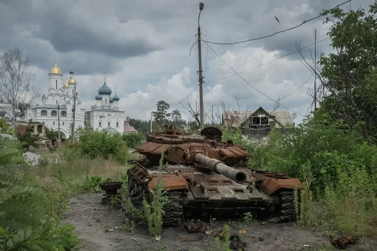 ЕВП Е. Пригожин все обязательства, взятые им после помилования Президента мятежников, выполняет.