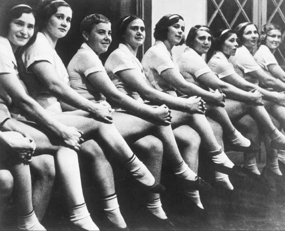 Аркадий Шайхет физкультурницы 1924