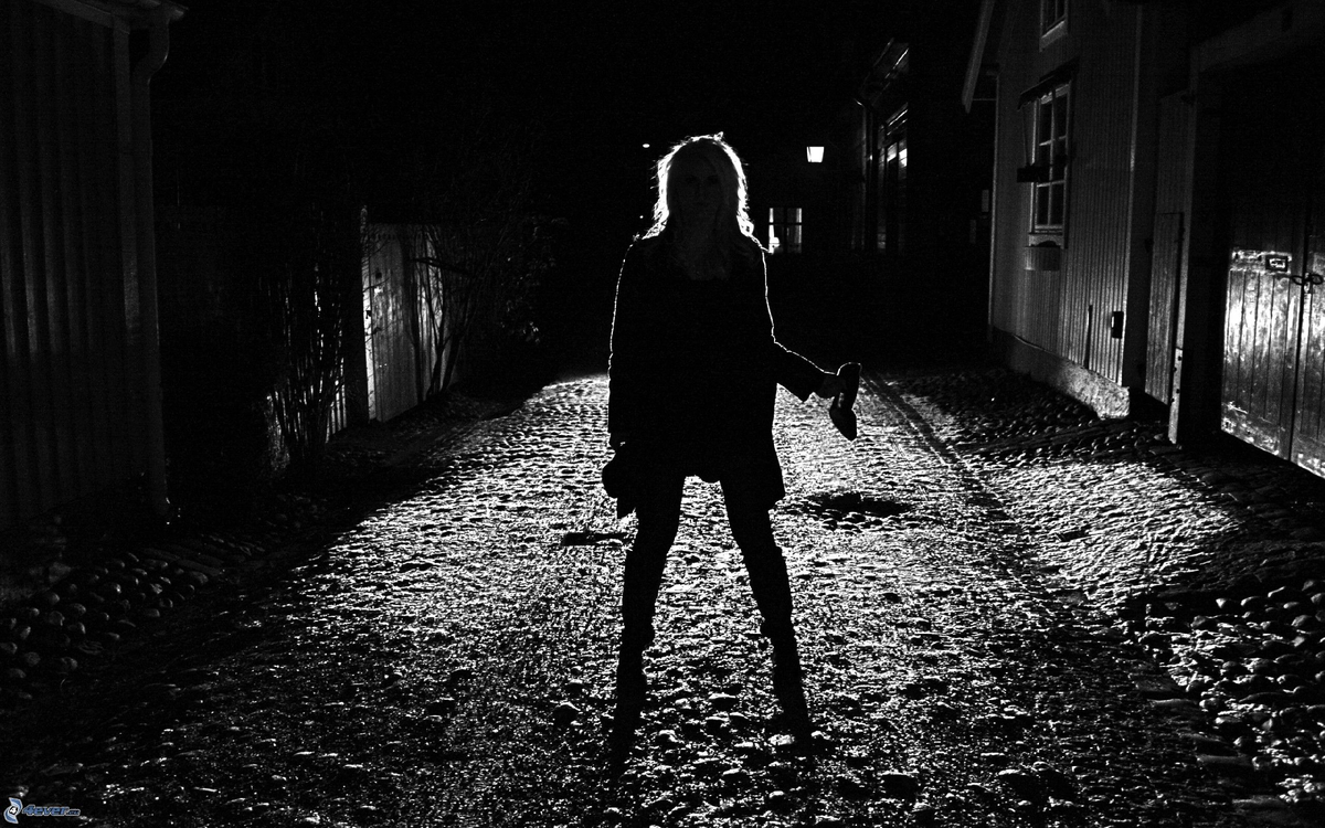 Танцуя во тьме. Blvck cvrnvge. Девушка танцует. Обои на пк танцы. Девушка на черном фоне.