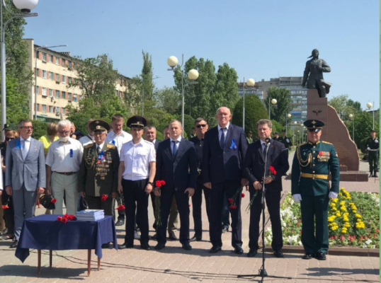    В Камышине начались праздничные мероприятия в честь Алексея Петровича Маресьева (фото пресс-службы администрации Камышина)