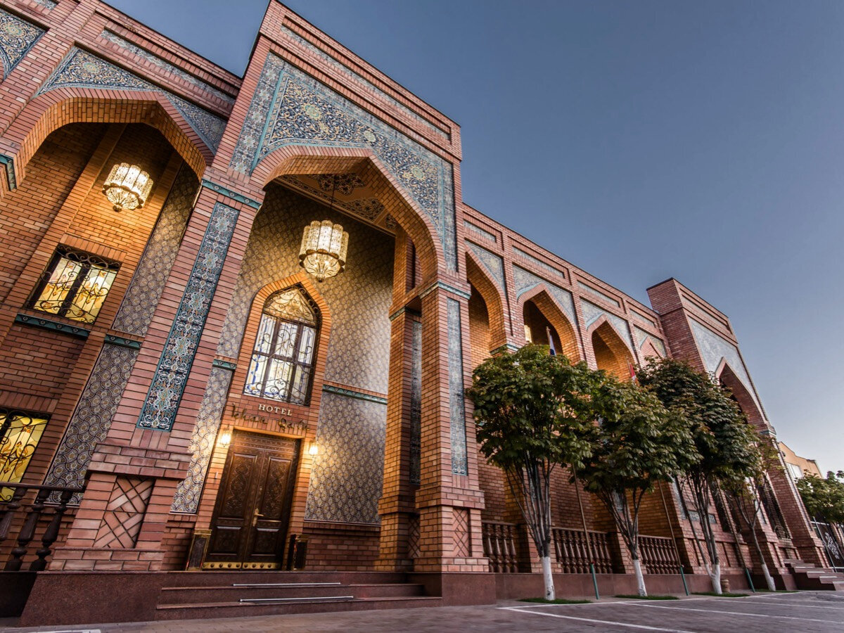 Номера отеля Ичан Кола расположены в виллах в восточном стиле, названных в честь городов Узбекистана. Ichan Qal'a hotel/ichanqala.uz