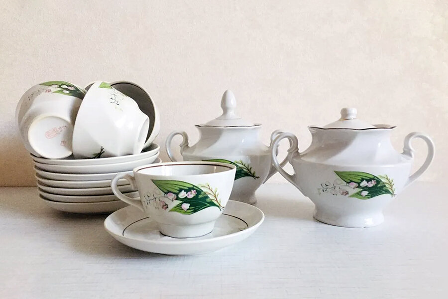 Сервиз «Ландыши». Рижский фарфоровый завод, 1970-1980 гг. Автор формы «Виктория» («Viktorija») Левон Агаджанян