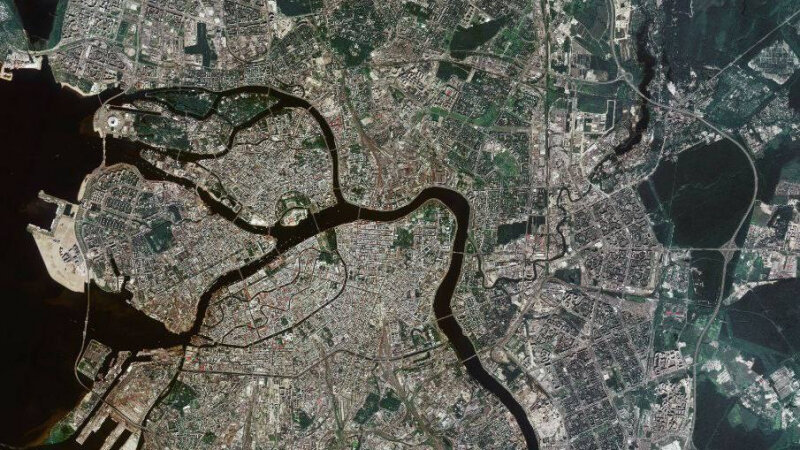    В честь 320-летия Петербурга "Роскосмос" сфотографировал город с орбиты Земли.t.me/roscosmos_gk