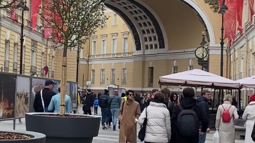 Короткая экскурсия по самым известным местам Петербурга. От Дворцовой площади через Исаакий к Спасу на Крови