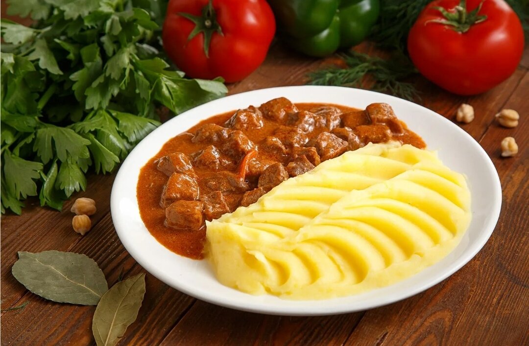 Гуляш из говядины