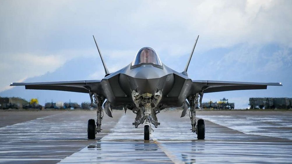 Малозаметный истребитель 5-го поколения F-35 Lightning II ВВС США. Фото из открытых источников