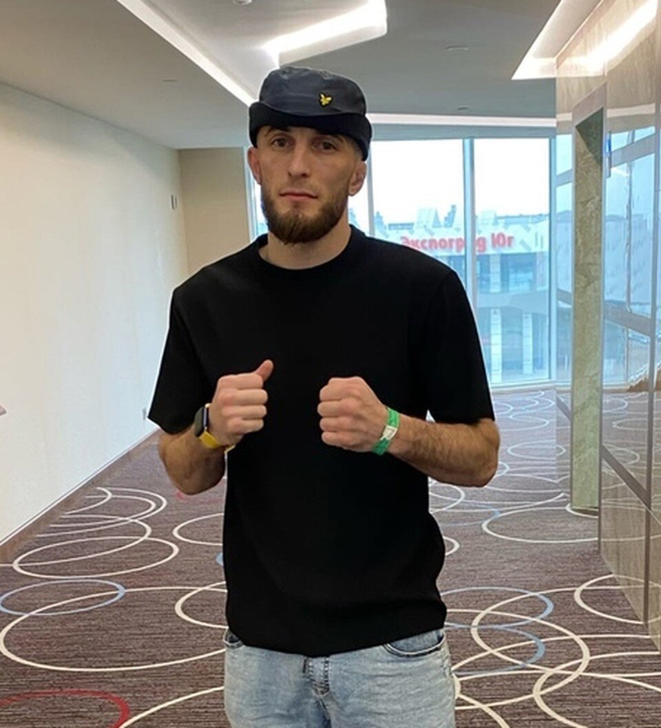    Джахар недавно переехал в Петербург вместе с женой и маленьким сыном. Фото: СОЦСЕТИ