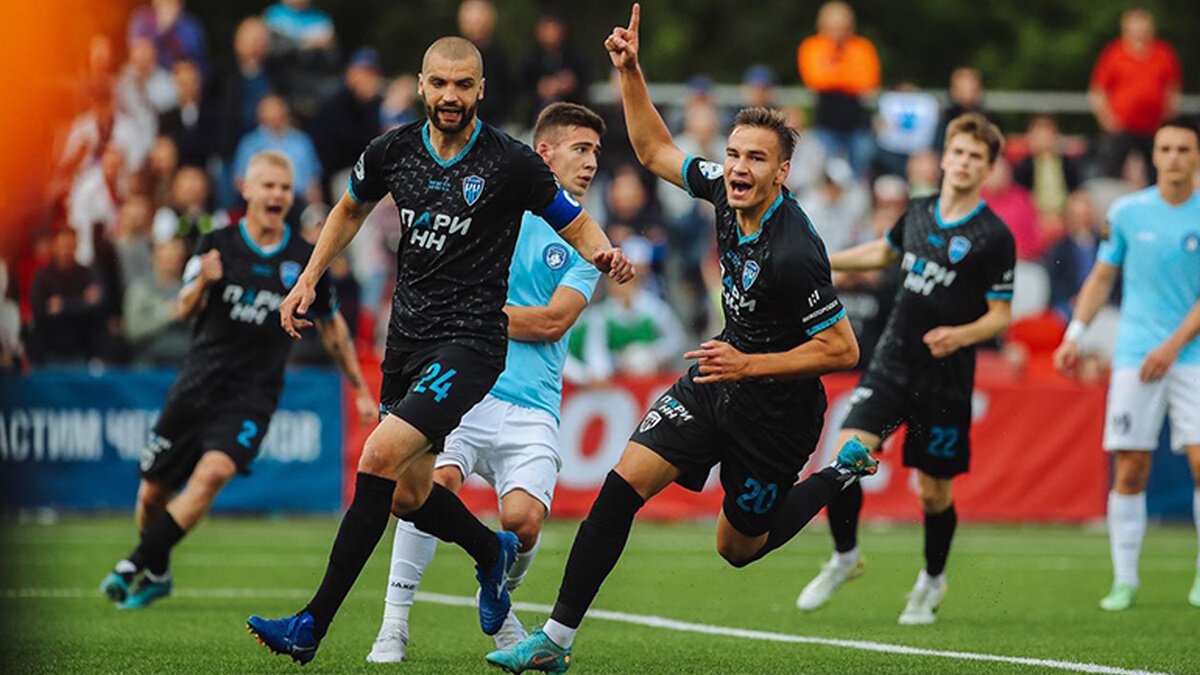    ФК "Пари НН" победил "Родину" 3:0 в первой стыковой игре за право сыграть в Премьер-Лиге. Фото: пресс-служба Пари НН