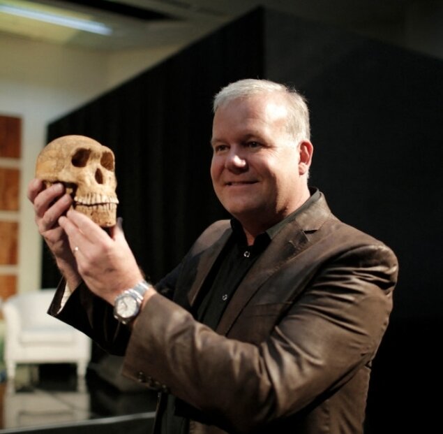 Открытие может изменить то, как мы понимаем эволюцию человека, потому что до сих пор такое поведение было связано только с видами с более развитым мозгом, такими как Homo sapiens и неадерталец.


