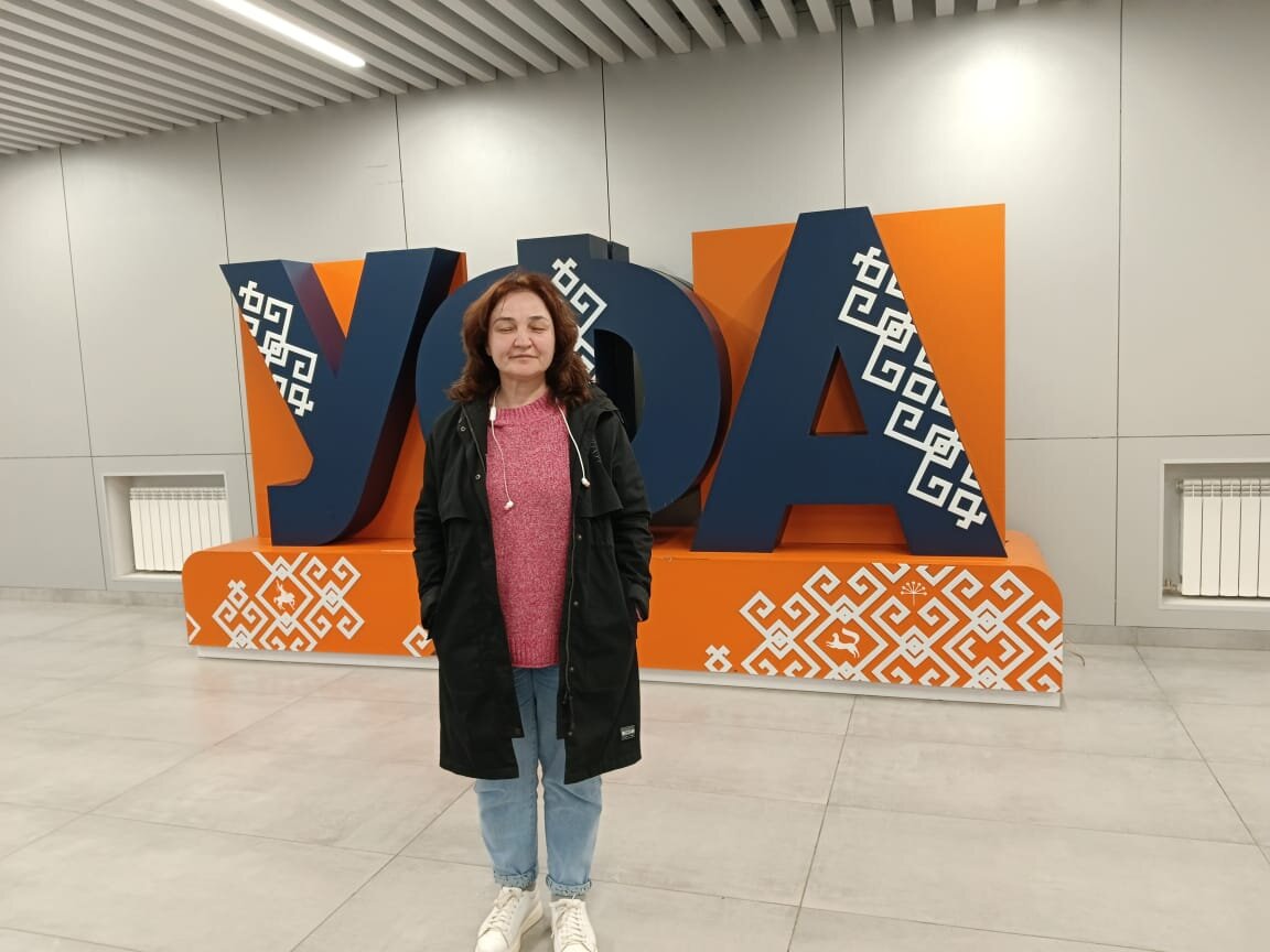 примерно так. глазки не под каким соусом не хотели открываться:)))