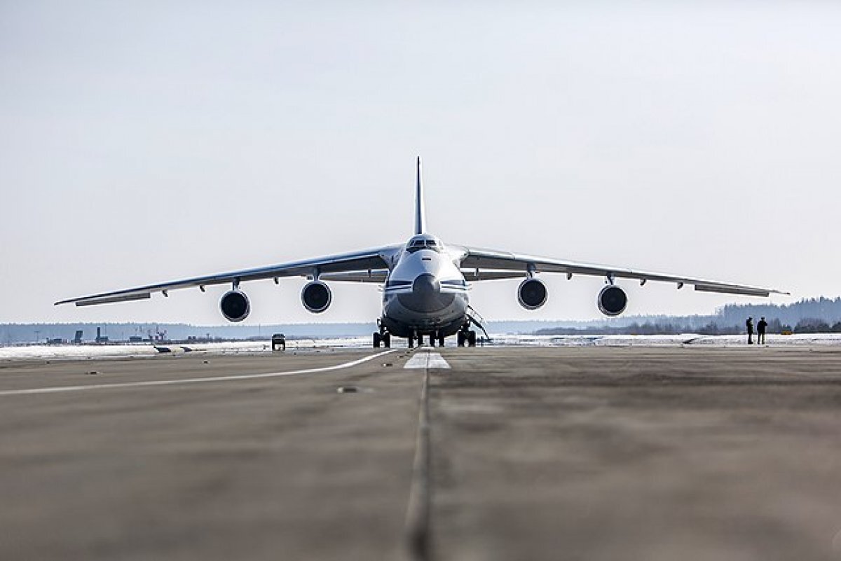    Власти Канады распорядились арестовать российский Ан-124