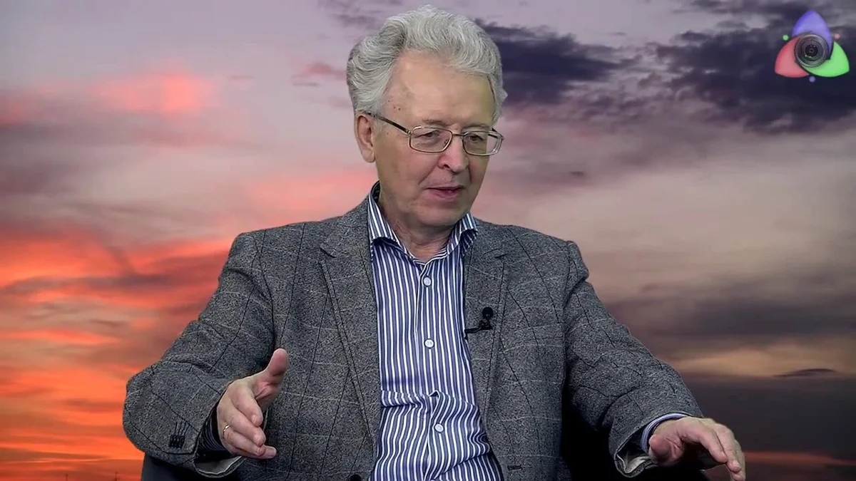 Профессор Катасонов: О quot;Дне российского предпринимательстваquot; Red Apple Дзен