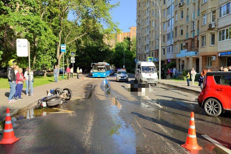 Мотоцикл уехал без водителя