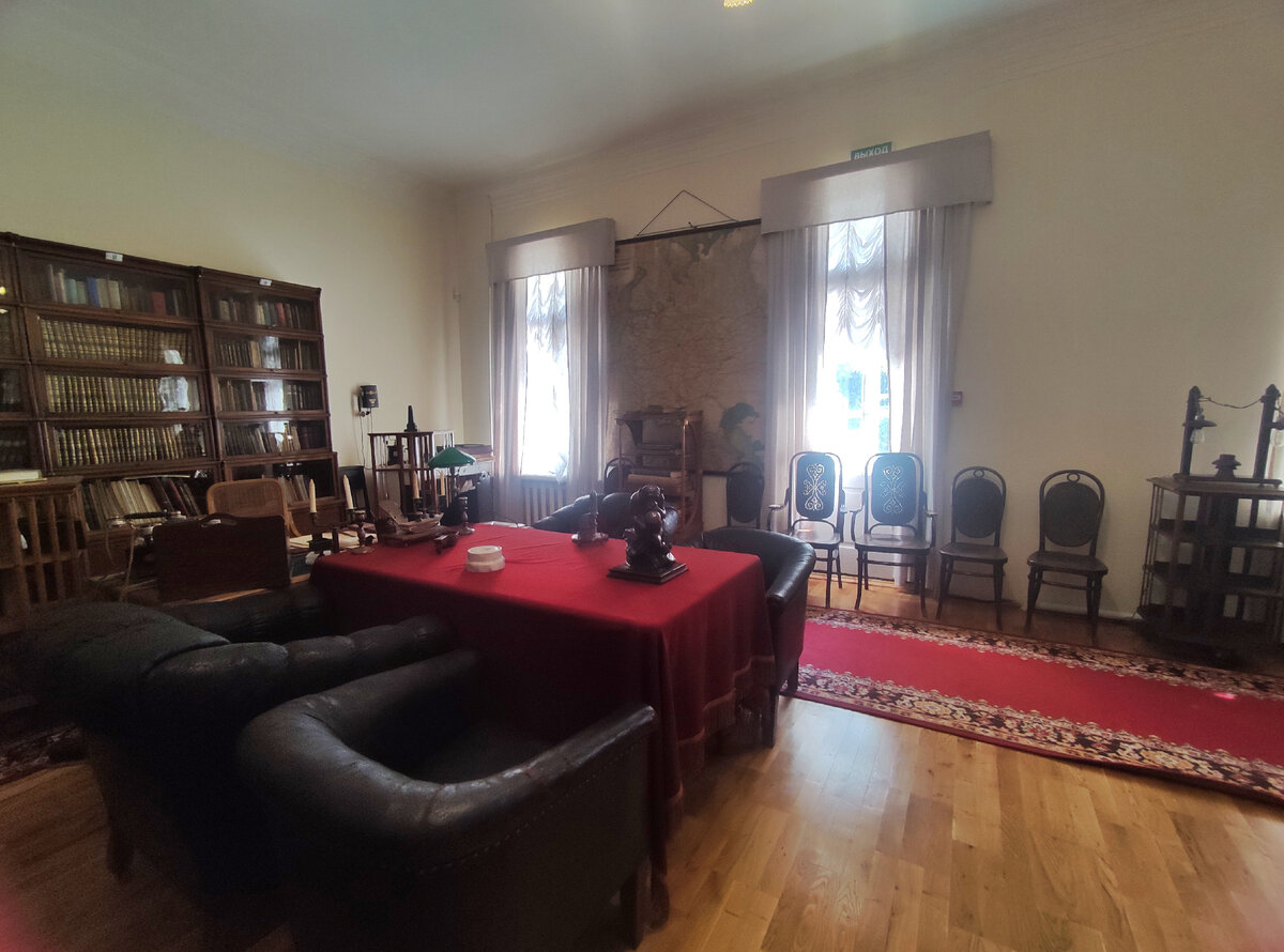 Воссозданный кабинет Ленина в Кремле 