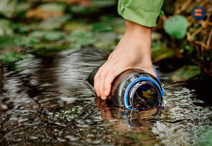 Питье неочищенной воды из природных источников опасно!