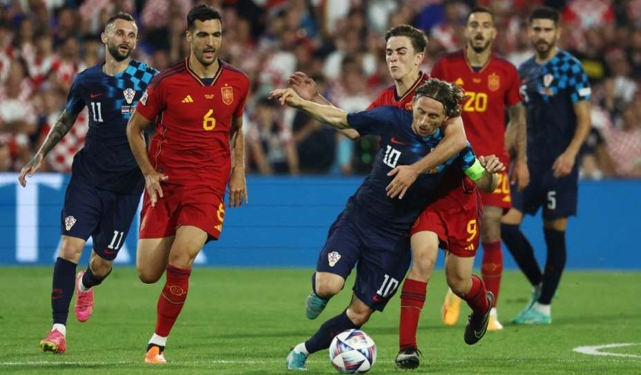    Лука Модрич не спешит уходить из сборной Хорватии. Reuters