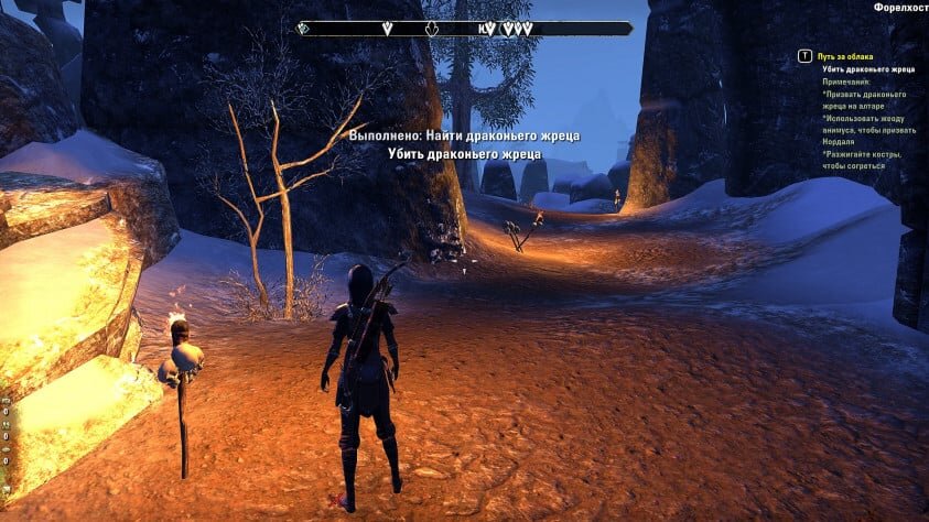 Если все дополнения уже куплены, то игрок может отправиться в любую точку Тамриэля — от пустынь Анеквины до заснеженных гор Скайрима, и везде найдёт доступное по уровню интересное приключение. С одной лишь оговоркой — весь PvE-контент имеет определённую хронологию, поэтому бросаться в гору квестов будет неосмотрительно.