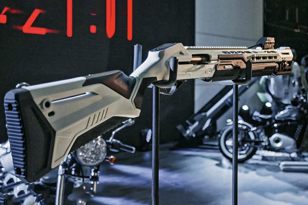 В 2020 году известный оружейный концерн «Калашников» представил «умное ружьё», которое было названо МР-155 Ультима.-3