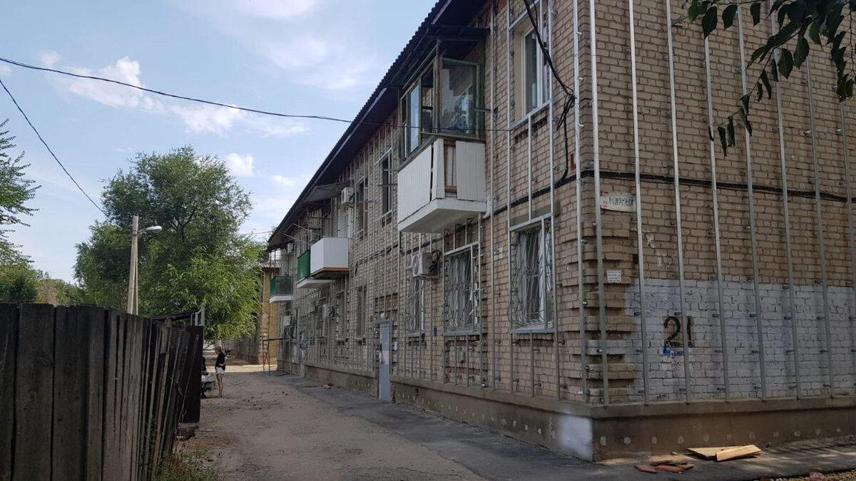     Прокуратура Краснооктябрьского района выявила серьезные нарушения законодательства при проведении капитального ремонта многоквартирных жилых домов, сообщает прокуратура Волгоградской области.