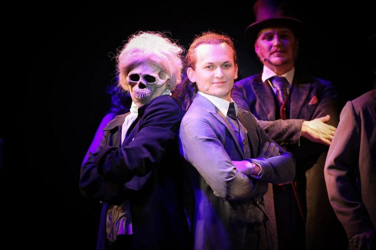 Фото с сайта Театра Стаса Намина. https://stasnamintheatre.ru/performance/portret-doriana-greya/