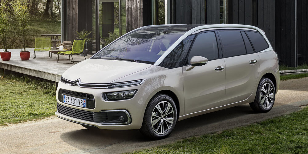 5-ое место: Citroen C4 Grand Picasso Минивэны серии отличаются невысокой стоимостью, стильным обликом и комфортным салоном.