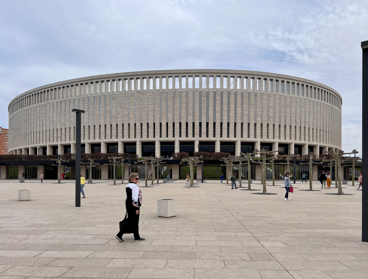 Листайте галерею