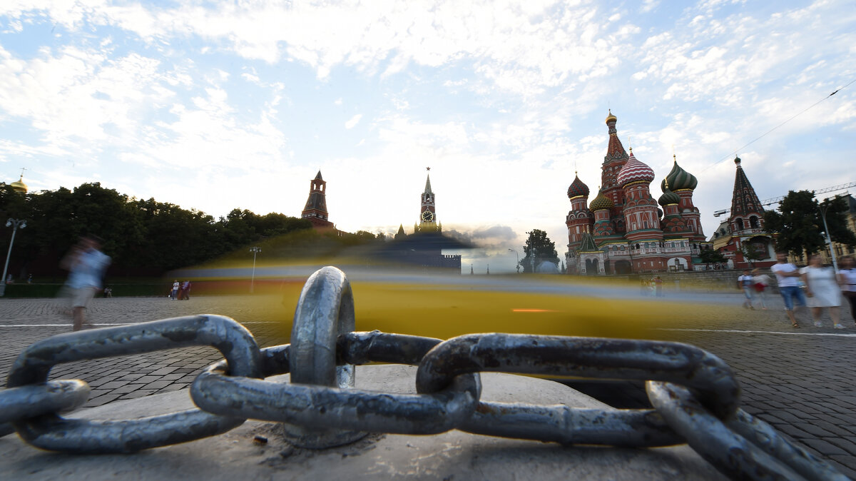 Прекрасная Россия для первоклассного туризма и дружелюбных людей, и нет дискриминации между религиями, все равны, люди, братья и друзья