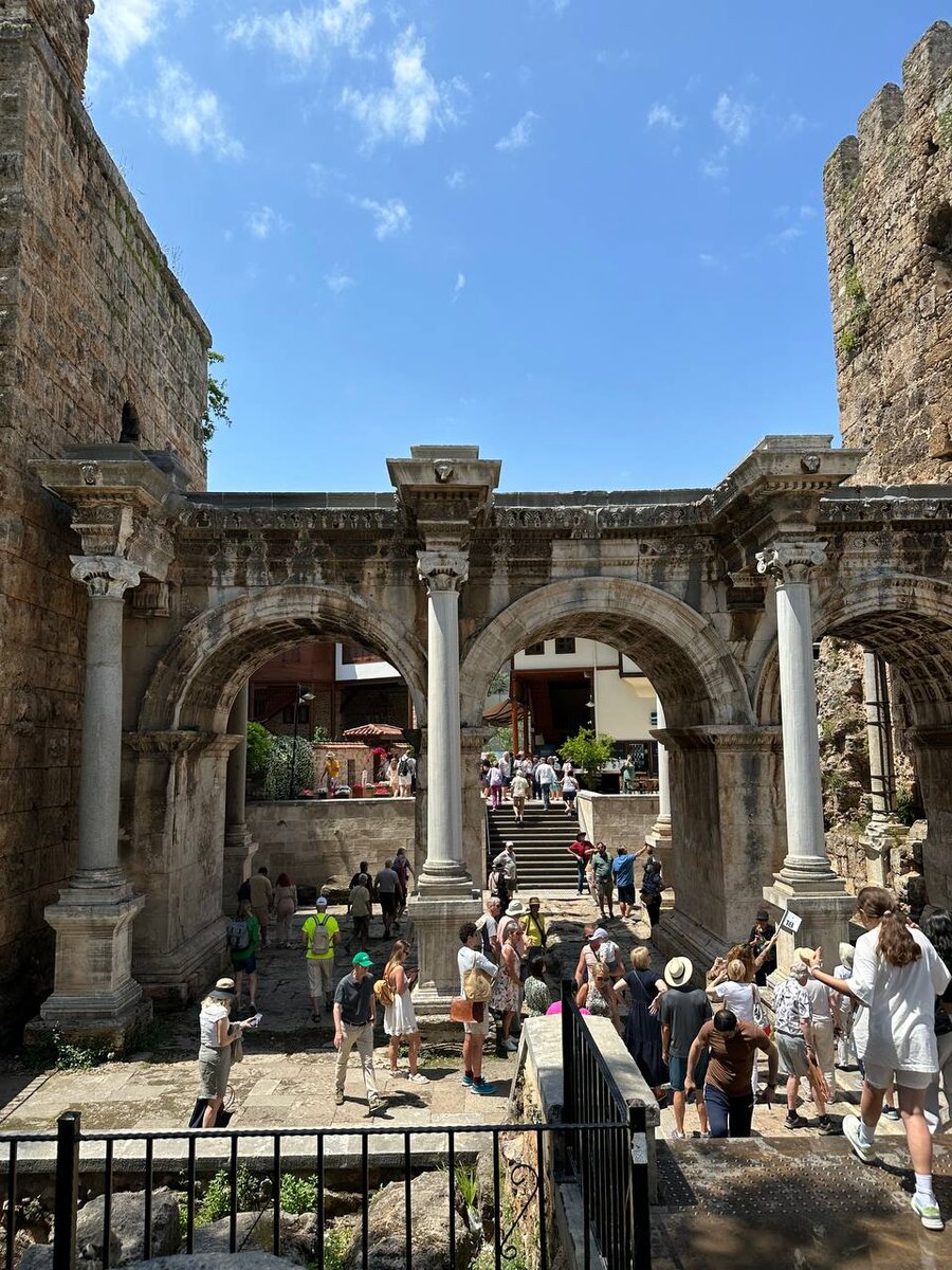 Ворота Адриана, Турция, Анталья, 2023
