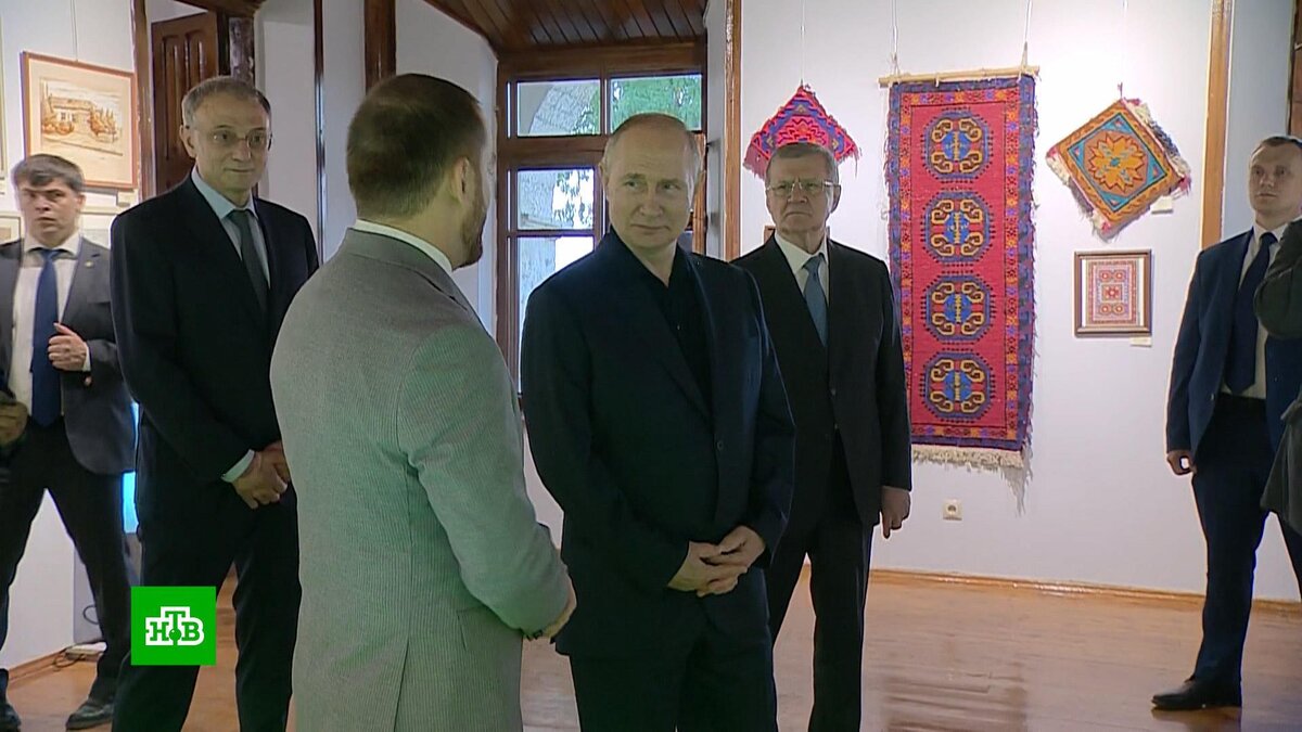    Путин прибыл с визитом в Дербент