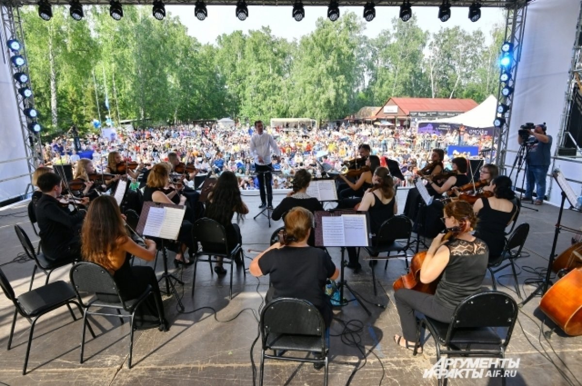    В Омске два симфонических оркестра совместно порепетируют перед батлом