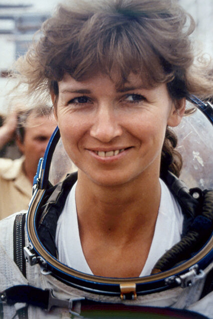 Космонавт Елена Кондакова 